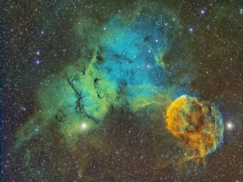 Il posto enorme sulla faccia si è gonfiato